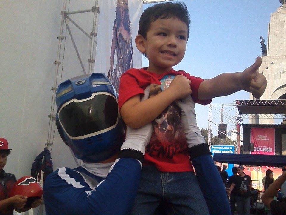 GTokuPeru's tweet photo. #Cosplay de #GoOnBlue en el #DíadelComicGratis https://t.co/9aSeH9nCwH https://t.co/TP2Ts9BEAy