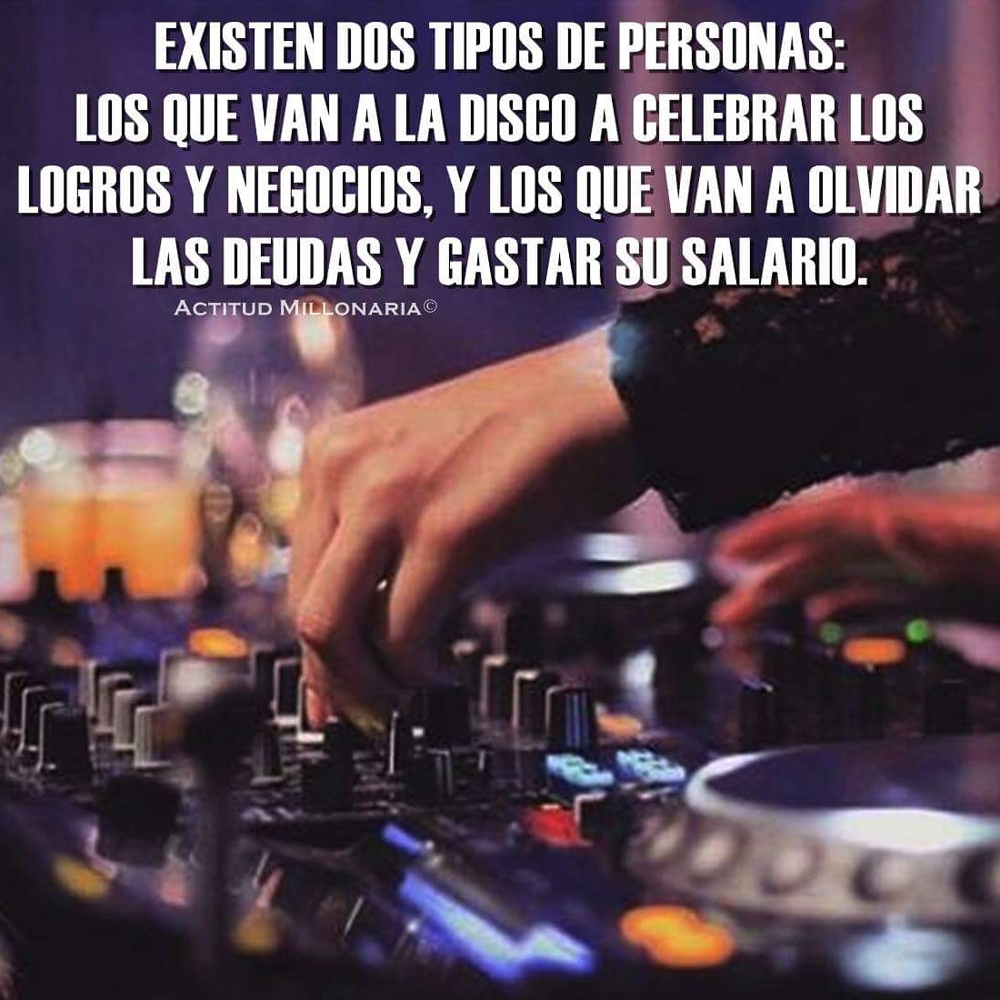 actitudmillo's tweet photo. Existen dos tipo de personas: 👇👇👇👇 https://t.co/gvvaTe3Z81