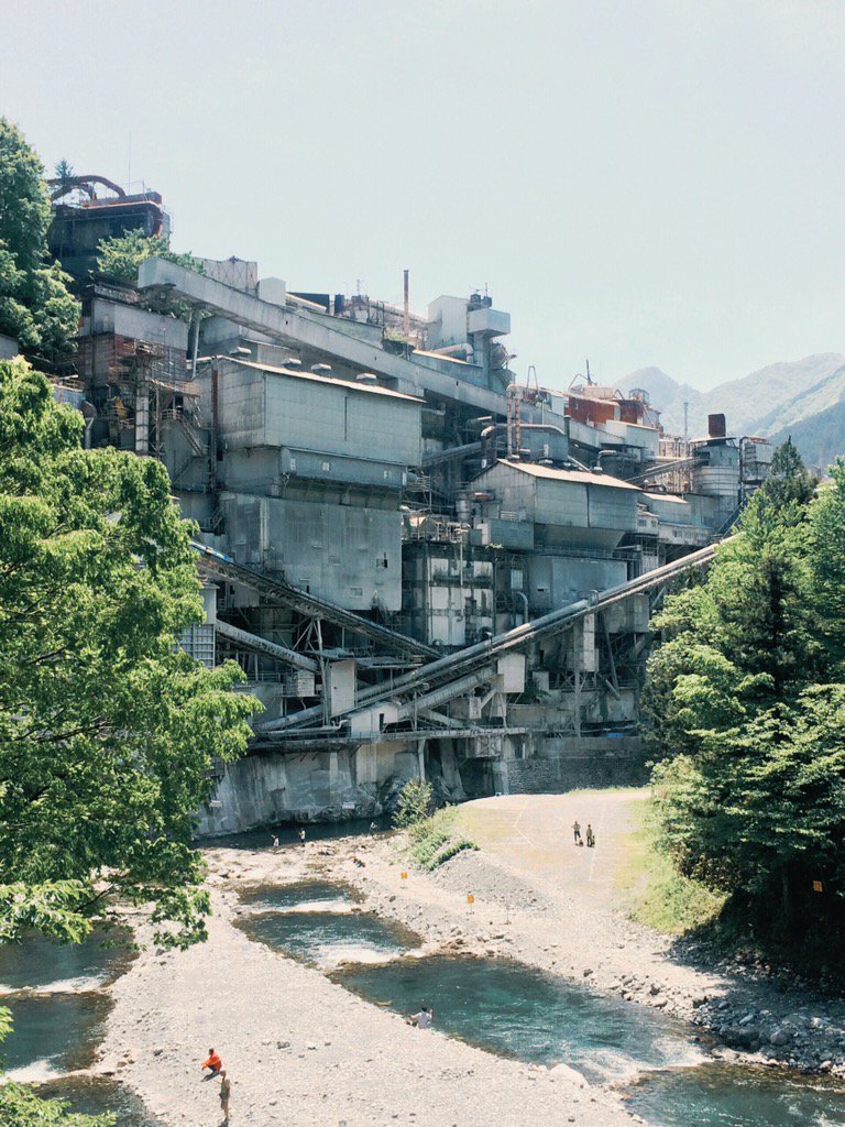 みさ 奥多摩駅徒歩5分の氷川国際ます釣り場近くにめちゃくちゃ大きくてかっこいい工場あるし午後からならます釣り5匹まで釣ってよくて1500円だし駐車場代もかからないし最高すぎる みさ 奥多摩駅徒歩5分の氷川国際ます釣り場近くにめちゃくちゃ大きくてかっこいい工場あるし午後からならます釣り5匹まで釣ってよくて1500円だし駐車場代もかからないし最高すぎる