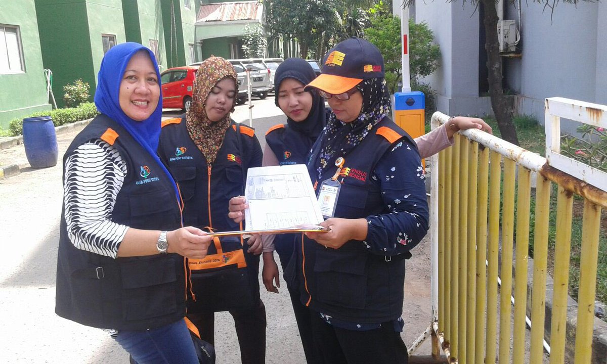 07-05-2016.It's team work time. 😍 #pelaksanaanSE16jakbar #sensusekonomi2016