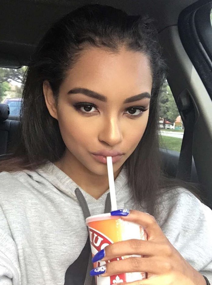 NotJarrell's tweet image. Peep that nose highlight though 😛