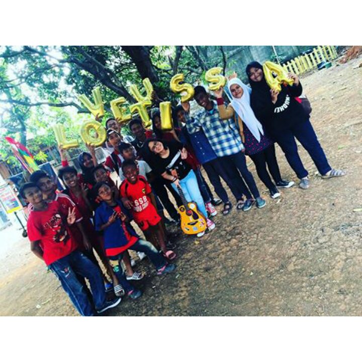 TISSAVELOVERS udh berasa ky keluarga kedua bagiku;) Senang bs kenal klian smua:) #TissaVeloversDAY @Real_TissaBiani