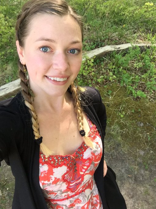 New photo shoots going down next weekend! https://t.co/IEKChIIzWY