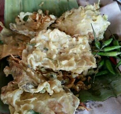 Erawati_Tf's tweet photo. #feminaJFFF2016@FeminaMagazine Era 43 Tangerang Mendoan selalu membuatku kangen Purwokerto yang tenang dan nyaman. https://t.co/sPnxrraeCO