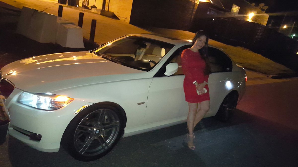 Omarsitodebtown's tweet photo. My car looks good already pero con @claudiaguzma95 beside it makes it look 10x better π π #BMWModel https://t.co/DIAoIE6zCt