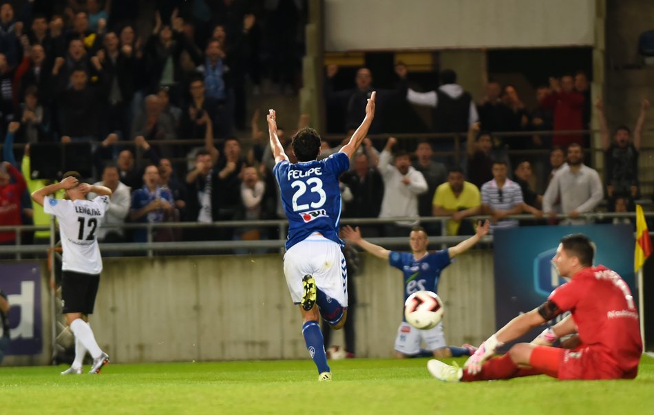 RCSA's tweet photo. Sélection de photos de #RCSACAB https://t.co/1UFOtmo5Ni https://t.co/yzsYA047uV