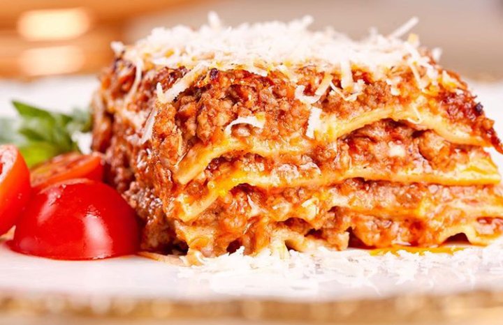 Nerone_deAnzio's tweet photo. Me so appena svgliato e ti ho pensato #pranzo #domenica #lasagna https://t.co/BjvldE7uQv