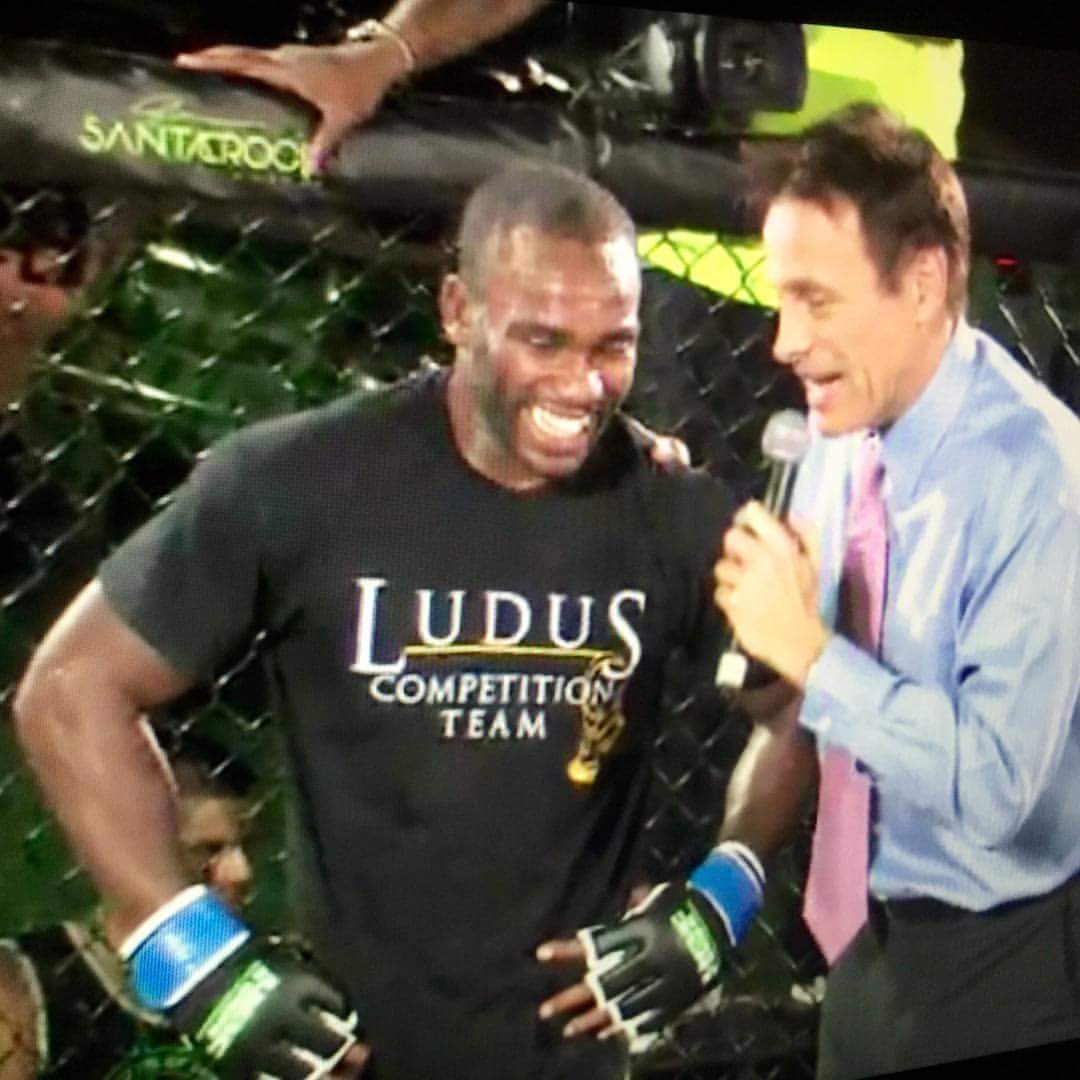 Meerzuh's tweet photo. Congrats on the win fam! Jayson Jones #JaysonJones #HOF #HOF5 #HOFMMA #HOFResurrectionDay https://t.co/Z5WInn7qiA