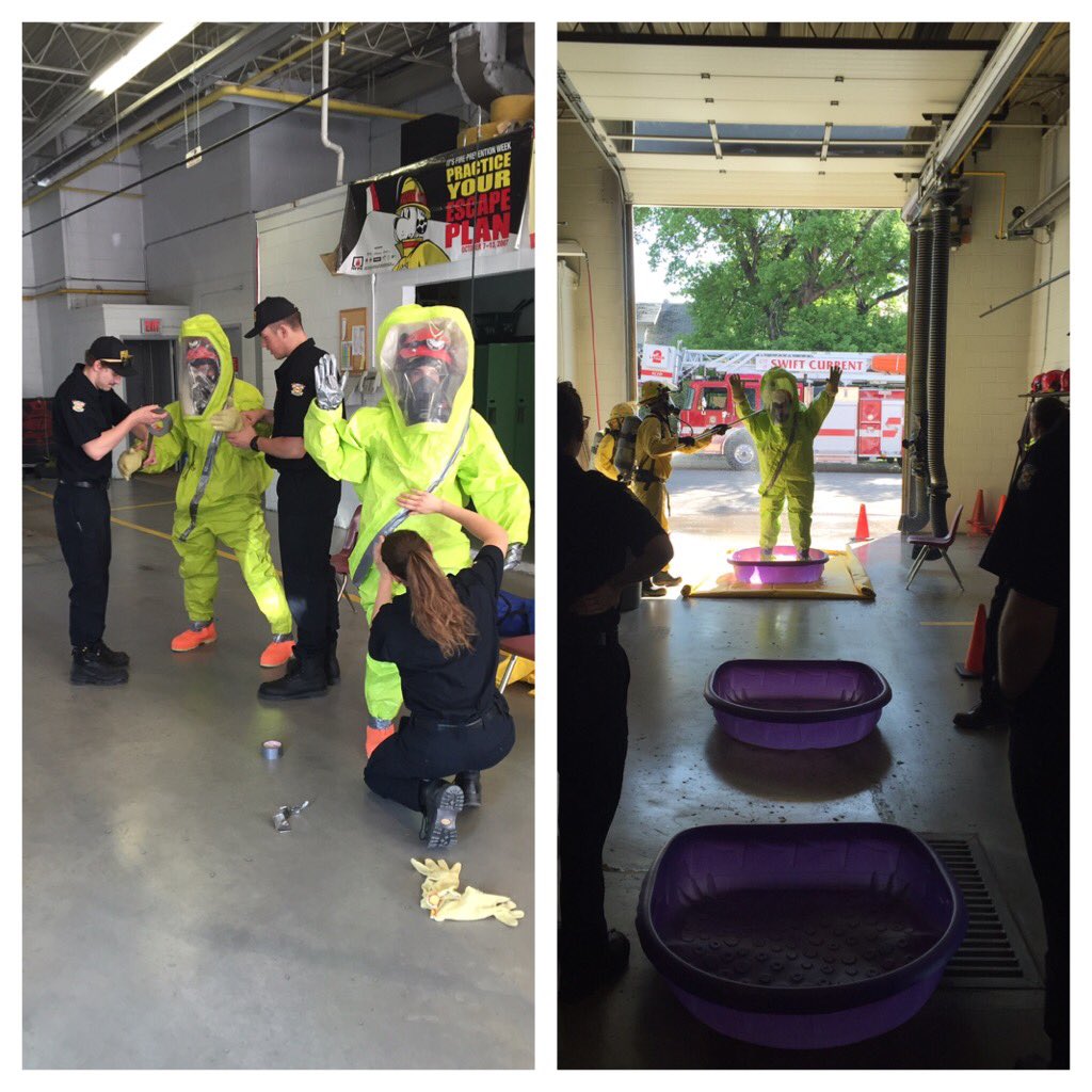 SpeedyCreekFire's tweet photo. HazMat training this morning for all 1001 Auxiliary firefighters. #decon #DangerousGoods #hazmatOps https://t.co/egDzFNv53N