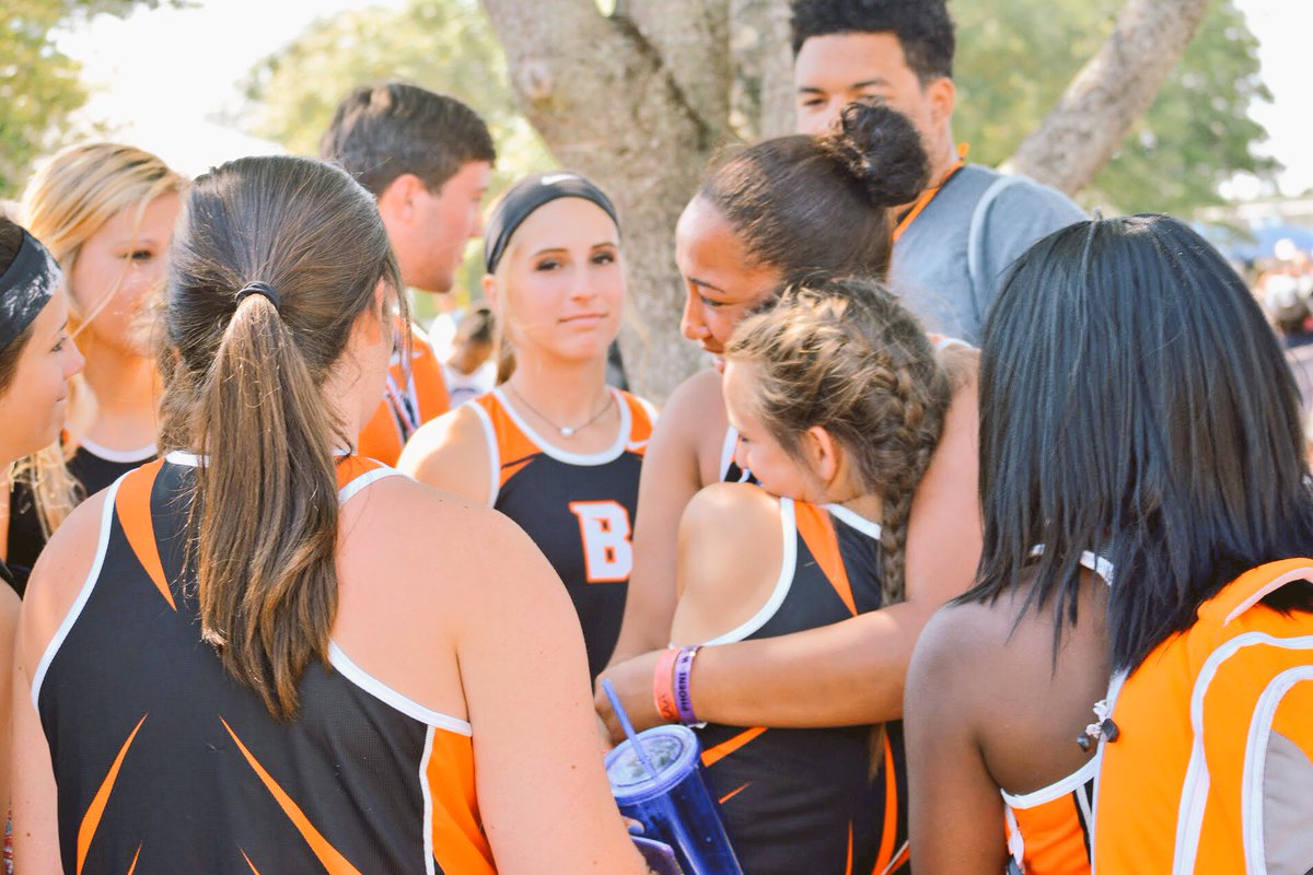 sydneyholt12's tweet photo. So proud of my team. It's been a great season!! #StateRunnersUp https://t.co/oTgOvxhaze