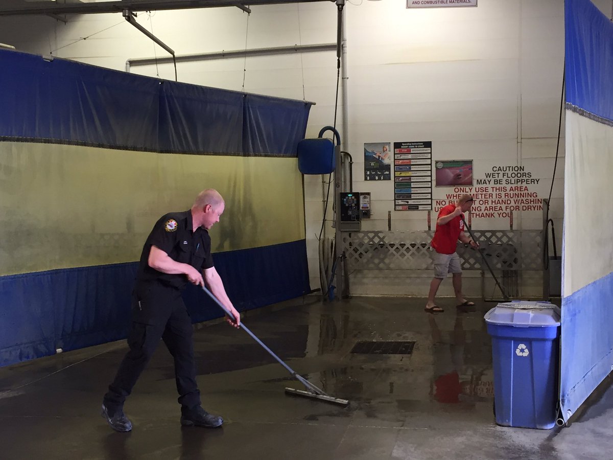 fire1756's tweet photo. Helping out at the charity car wash. https://t.co/AdJebxSfyN