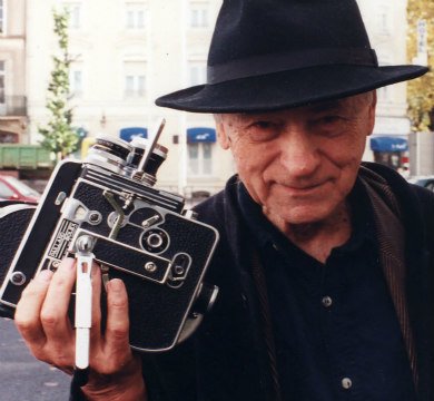 AlainElkann's tweet photo. Interview with filmmaker Jonas Mekas - See Here https://t.co/hYDpf2DpsV https://t.co/JOBjmvWzou