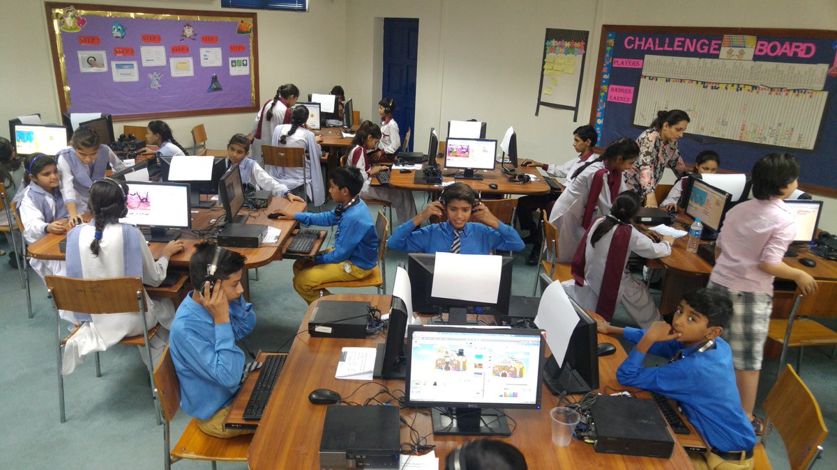 NFJeff_'s tweet image. Had a great time at the #globalcodeathon bring 2 schools to join us for their first programmming experience.