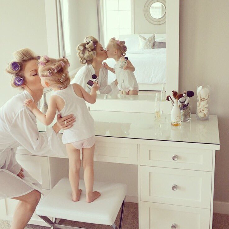 PulseSalonSA's tweet photo. Happy Mother's Day!! 💕 #love #happymothersday #mothersday #pulsesalonsa https://t.co/YW9w54jmIu