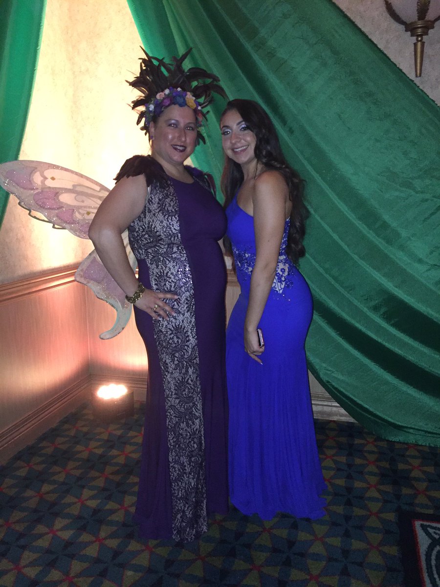 MHSSADD's tweet photo. MHS SADD Super Seniors reppin at #prom2k16 Mama Bear loved being with all of you tonight! https://t.co/hblzcSEFOk