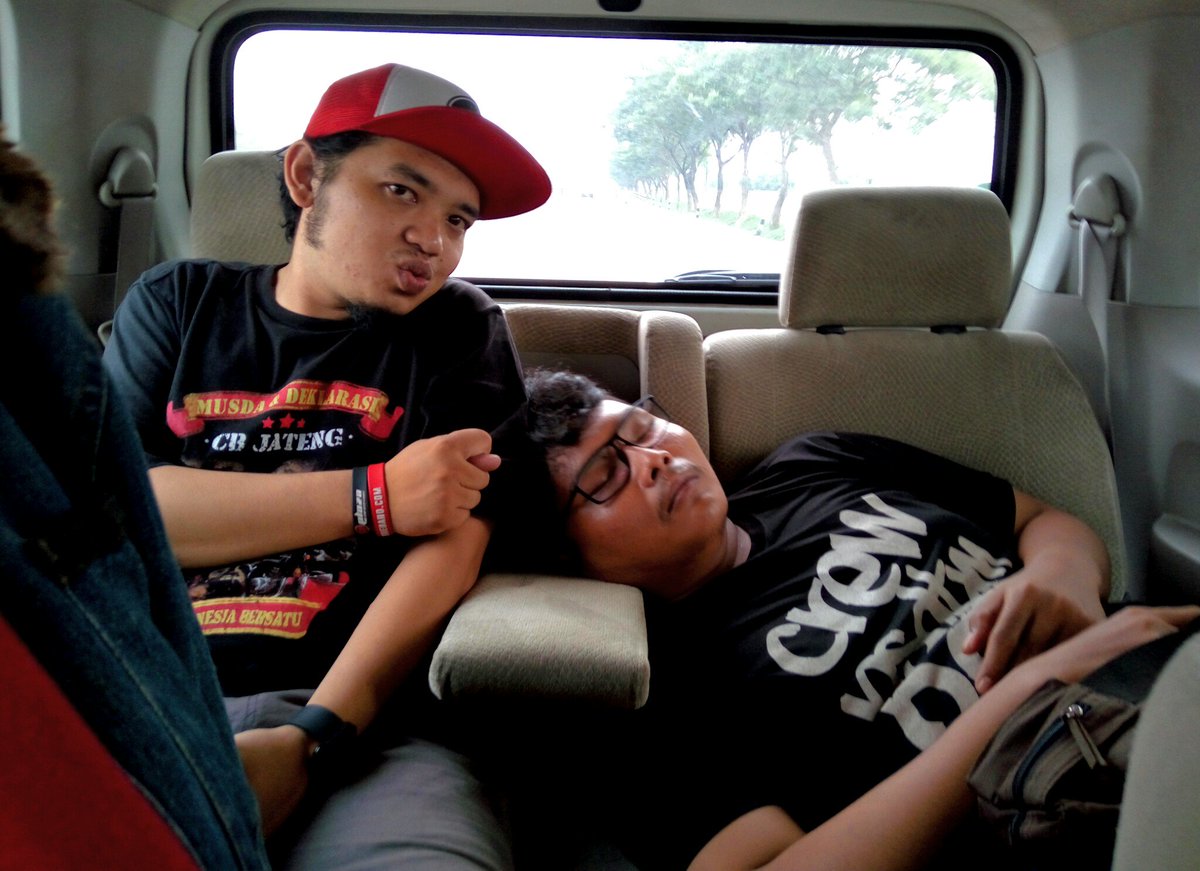 Mas tangi!! Wes tekan Padang arofah 😒