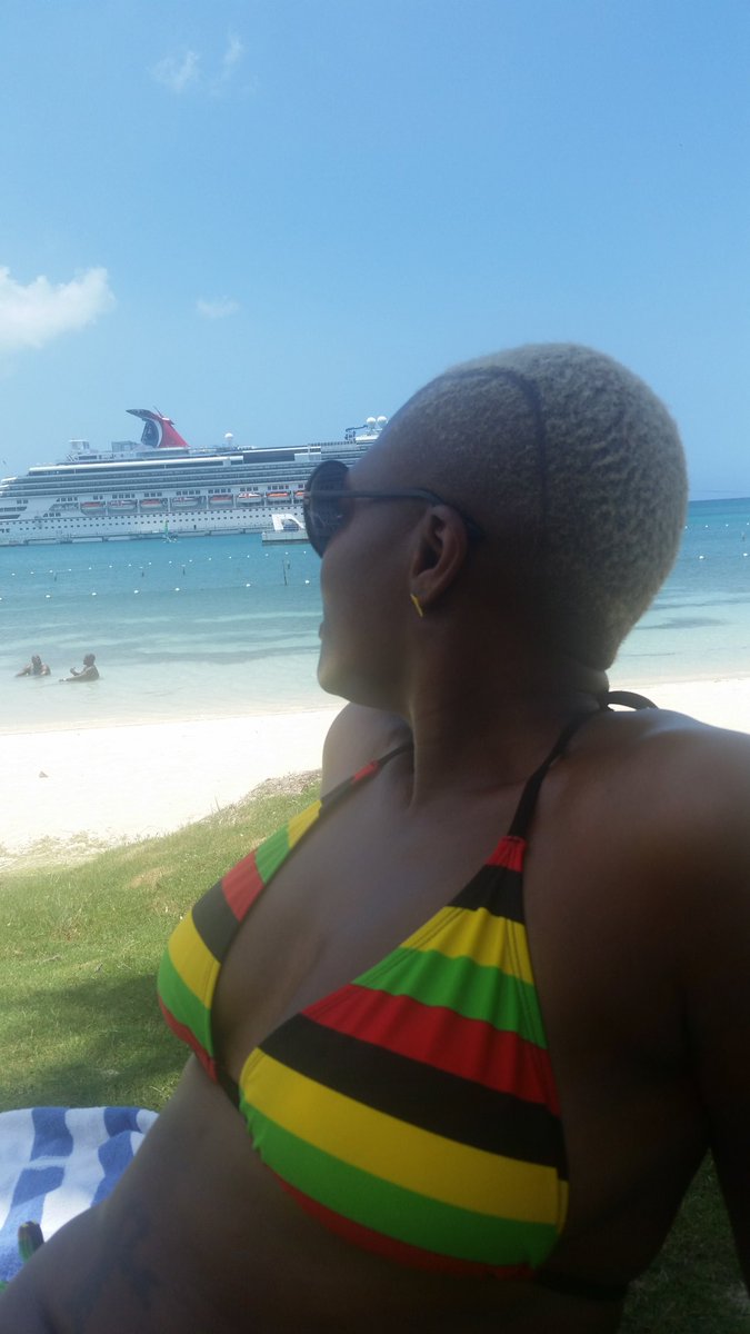 1Raqstar's tweet photo. Ochio rios, Jamaica https://t.co/07rqQrArwW
