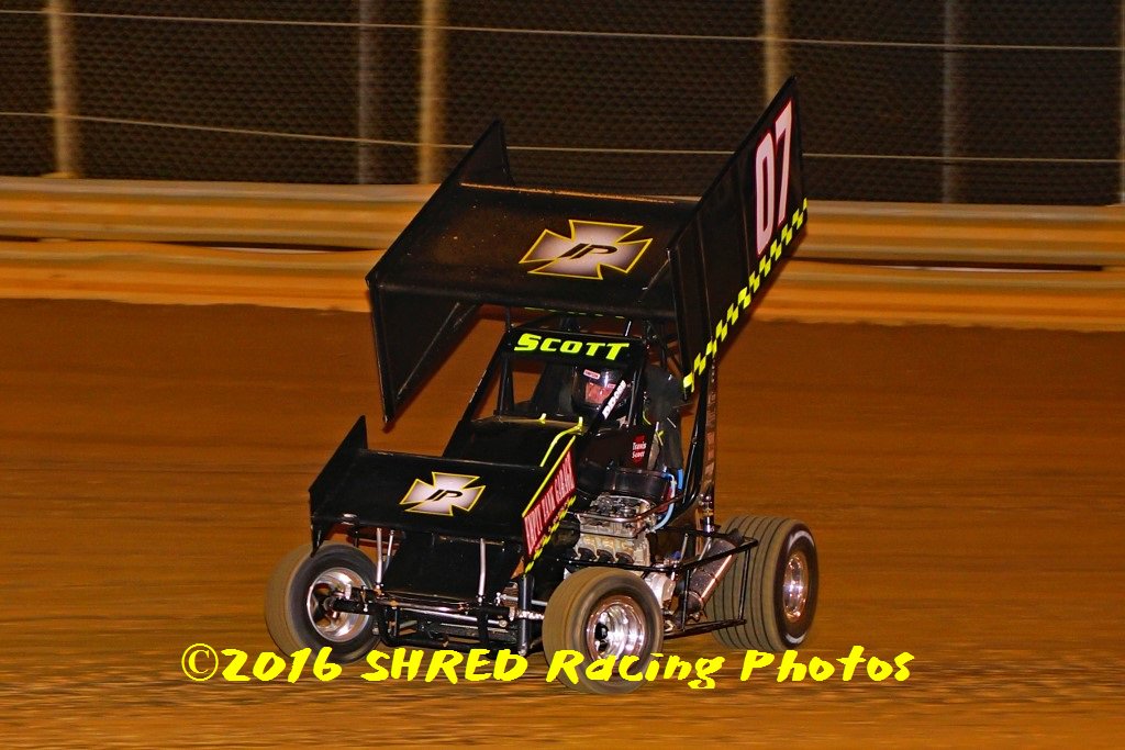 shred_photos's tweet photo. @LancoCMMS 5-7-14 @TravisScottRac1 @FarnersRacing https://t.co/2VxAApCpbt