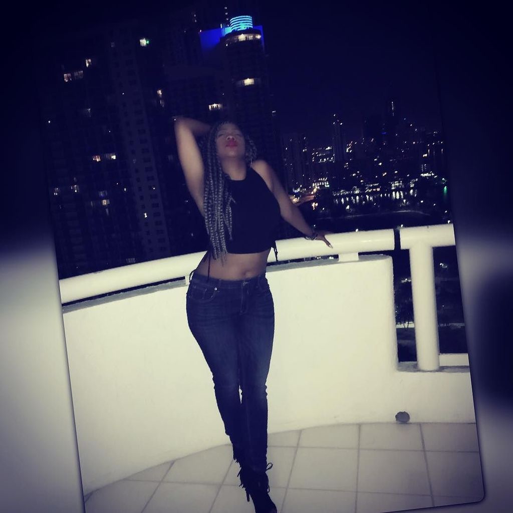 Lexi_B_Tyler's tweet photo. https://t.co/ScVAlJneTr | @courtneylacyofficial | #miaminights #miami #CourtneyLacy #singersongwriter #IAmLaceMob https://t.co/DZgaeOKSu6