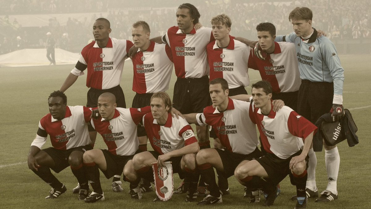 Plakplaat63's tweet photo. Op dat wij nooit vergeten..
De 11 van 8 mei 2002
De laatste # Nederlandse
#EUROPACUPWINNAAR
#FEYENOORD https://t.co/8ktG6SPDCK