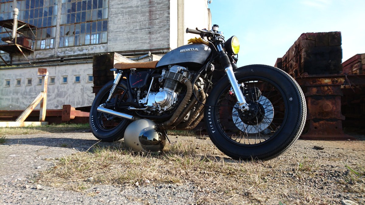 aasheimenga's tweet photo. Delivered this one yesterday to a very happy customer!
#CB750 #Honda #bratstyle #motorcycle #classic #firestone https://t.co/Npop28VyoK