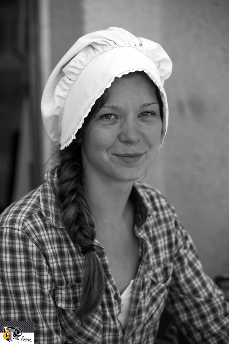 ctprod's tweet photo. Laetitia porte la caline #coiffe #solognote #sologne #loiretcher #photo #ctprod #noiretblanc #vintage https://t.co/Uw7PRcEZG2