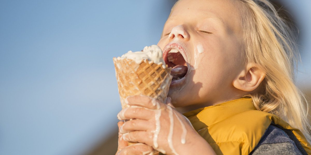 HuffPost's tweet image. Teacher sets her students the funnest homework assignments ever huff.to/1TwA6w7