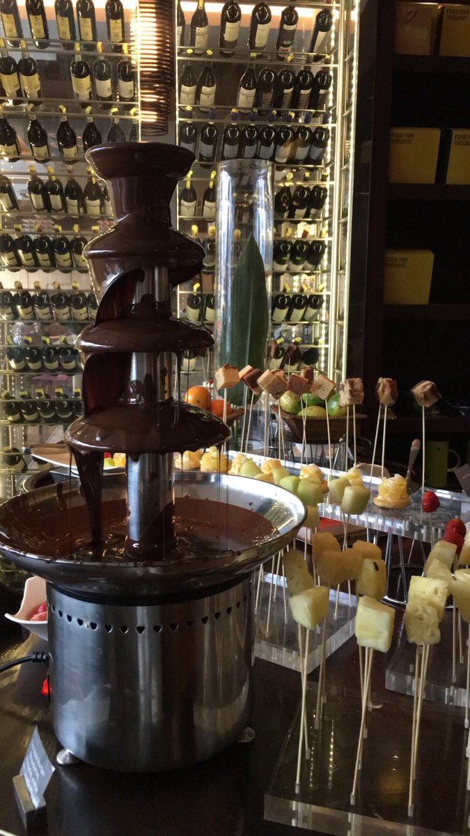 SonalHaria's tweet photo. Dessert is Life @SankaraNairobi #MothersDay #Brunch #OnlyAMomCan https://t.co/fparYb0DXA
