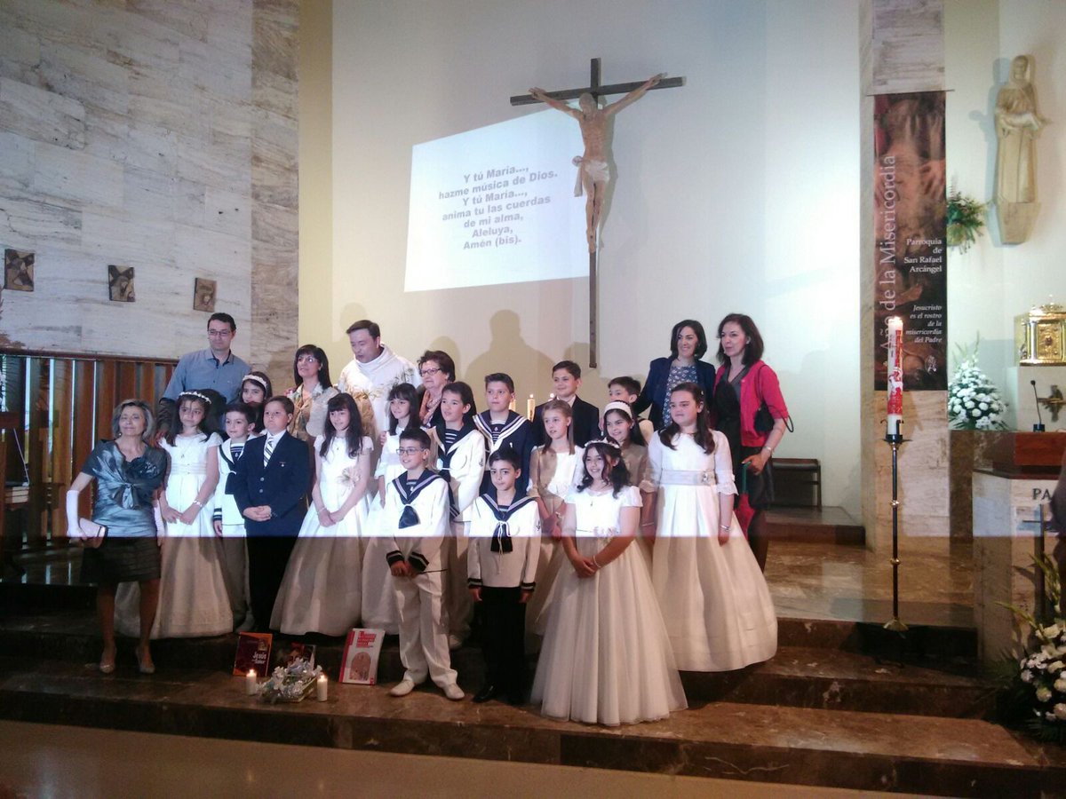 CEIPSANTACLARA's tweet photo. Enhorabuena chicos y chicas de 4° A https://t.co/namFgzrJxN