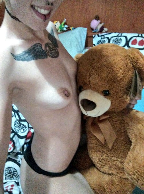@APOLONIAPORN 😻😻 y  tengo el hermanito!! 🐻🐻 💖💖 https://t.co/v98BUR9gWj<a class="tags" href="/tag/apoloniaporn">@apoloniaporn</a><a href="/tag/cam4"class="tags"><span>#cam4</span></a>