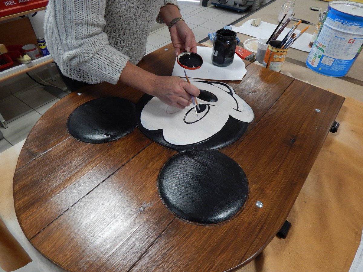 sascombigraf's tweet image. Un autre projet personnel, la porte en bois pour ma petite cabane de jardin.