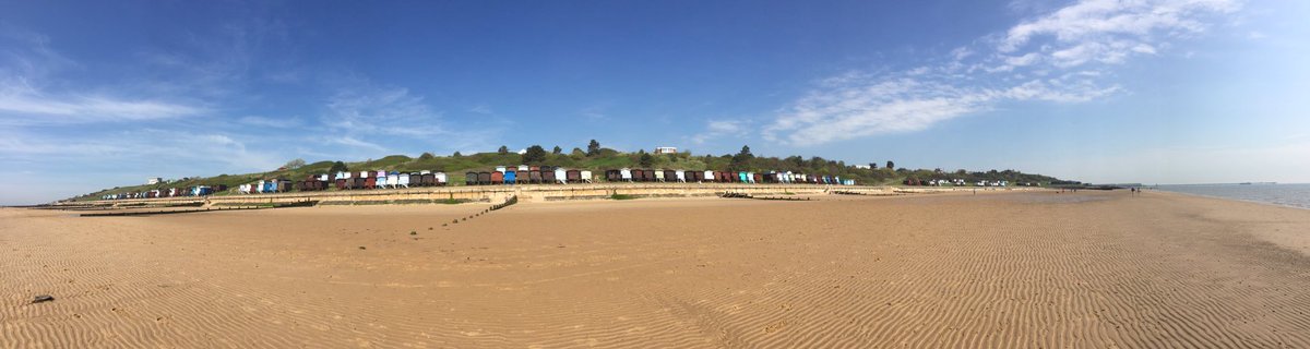 SuButcher's tweet photo. Don't come - we're full up #essex #frinton #bbcbh @bbcpaddy #werefullup https://t.co/mJMGXRlbYQ