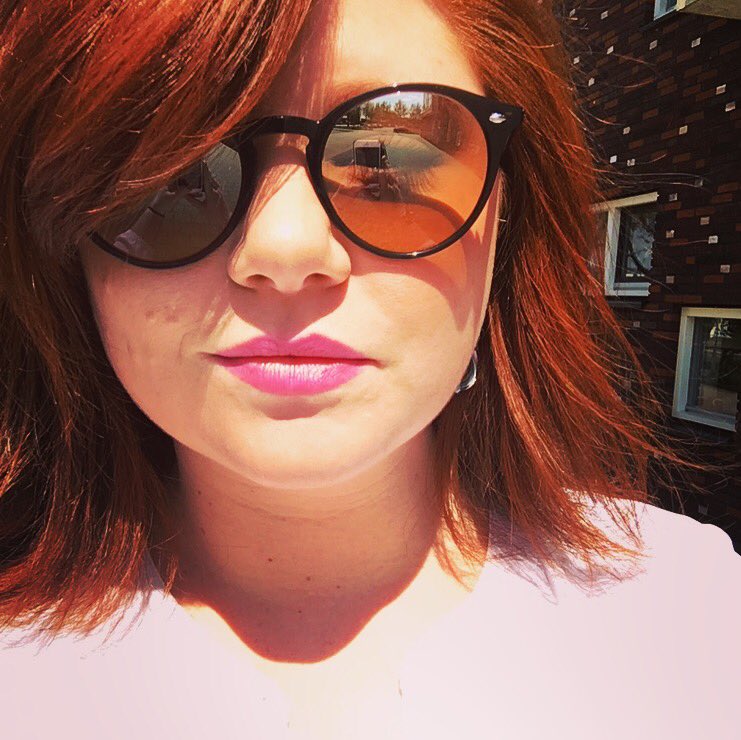 Sunglass_Angel's tweet photo. Time to Work #sunglasshut #rayban #ShadesOfYou #@sunglasshut @deBijenkorf https://t.co/M55pKcCthn