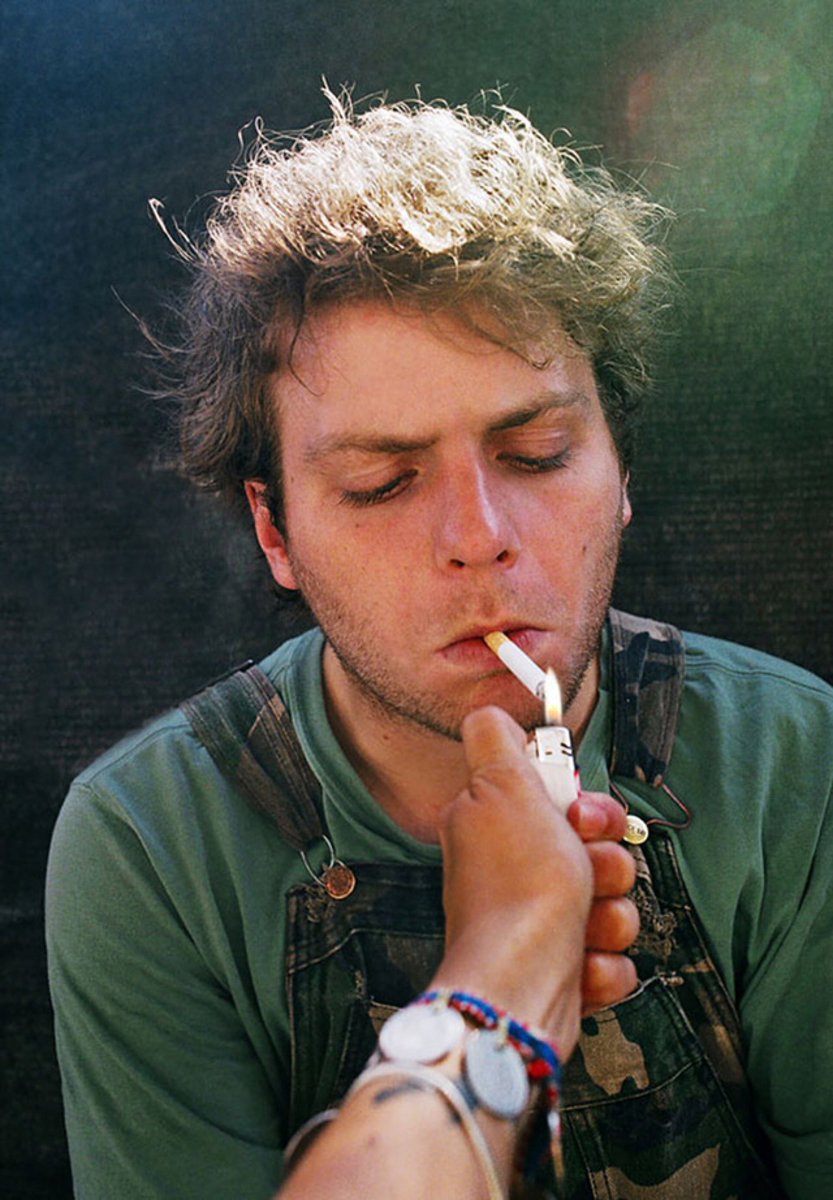 MissingHippyJon's tweet photo. smoker's delight, a cigarette https://t.co/CTOqt1quXD