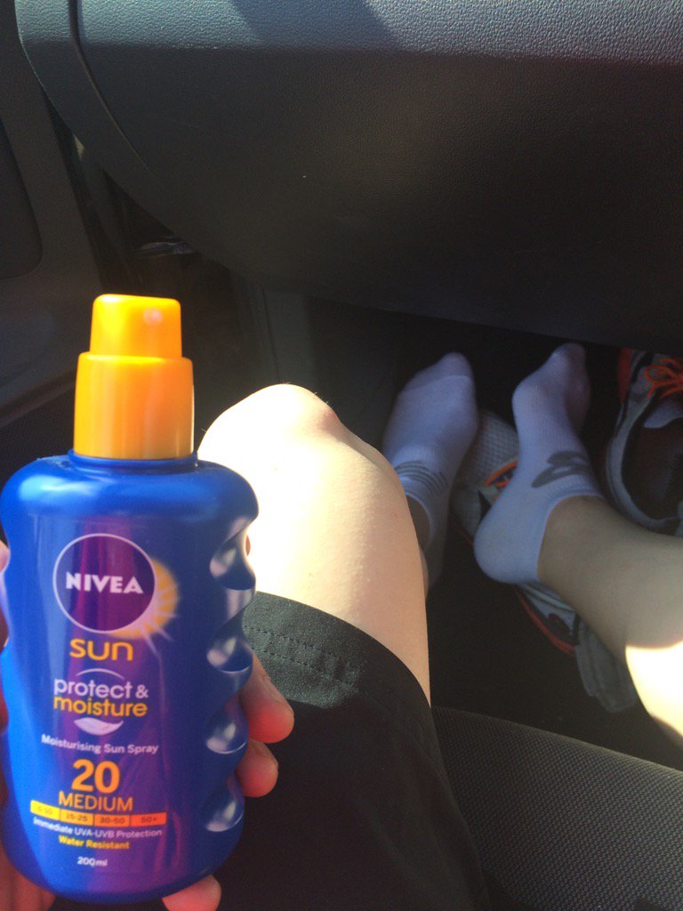 RT <a href="/craig_dale/">Craig Dale</a>: It's actually happening - putting sun cream on before a Scottish triathlon!