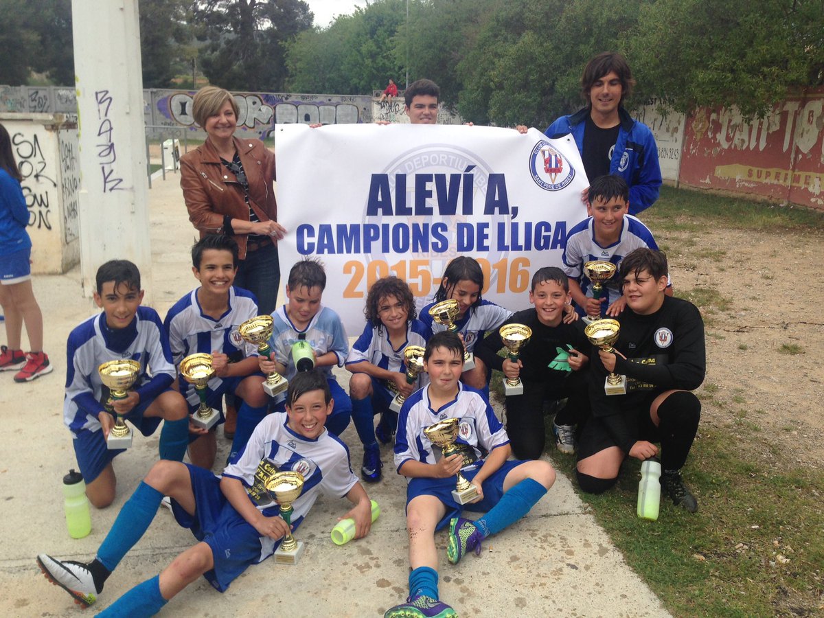 Aleví A, campions de lliga!! @canalblau @sport @sergihuete @G_Esports @luismi23413