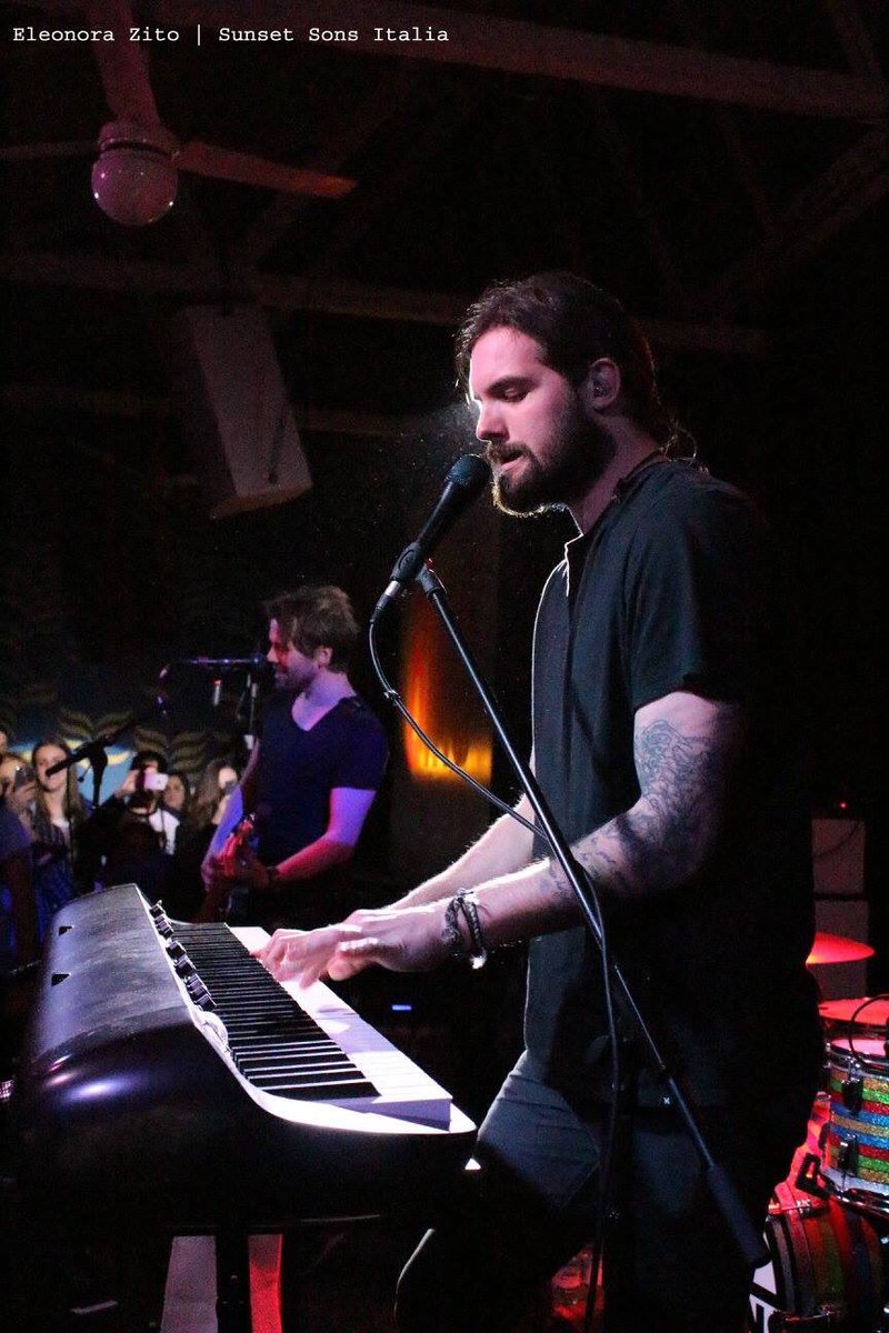 SunsetSonsIta's tweet photo. .@SunsetSons live @ BIKO, Milan 🇮🇹 
📷: Eleonora Zito / @bastardstille https://t.co/WOZMdVtYHt