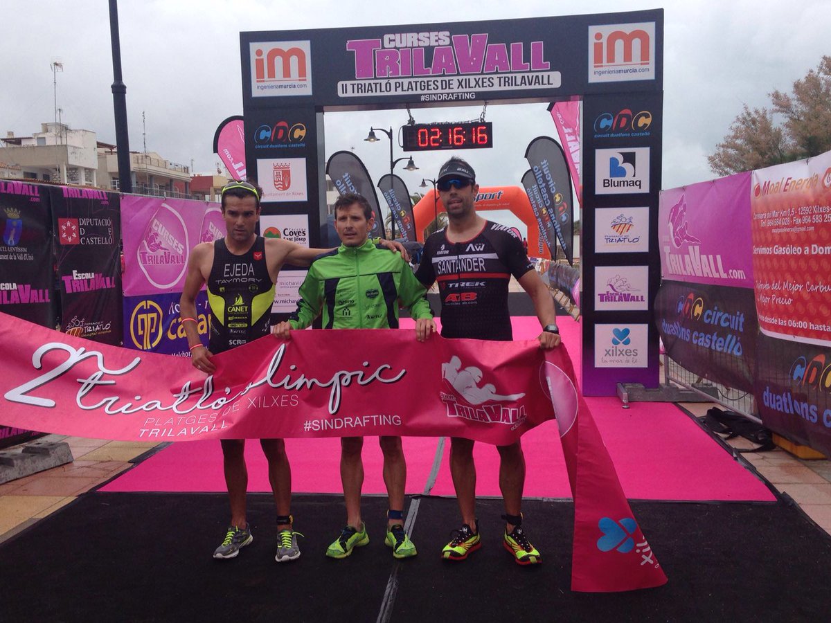 ESPORTAXILXES's tweet photo. II Triatlon Olimpico Platges de Xilxes TrilaVall @FedTriatloCV 

Masc.
Quico Hervas 
Ruben Ejeda
Fernando Santander https://t.co/58llU2DClP