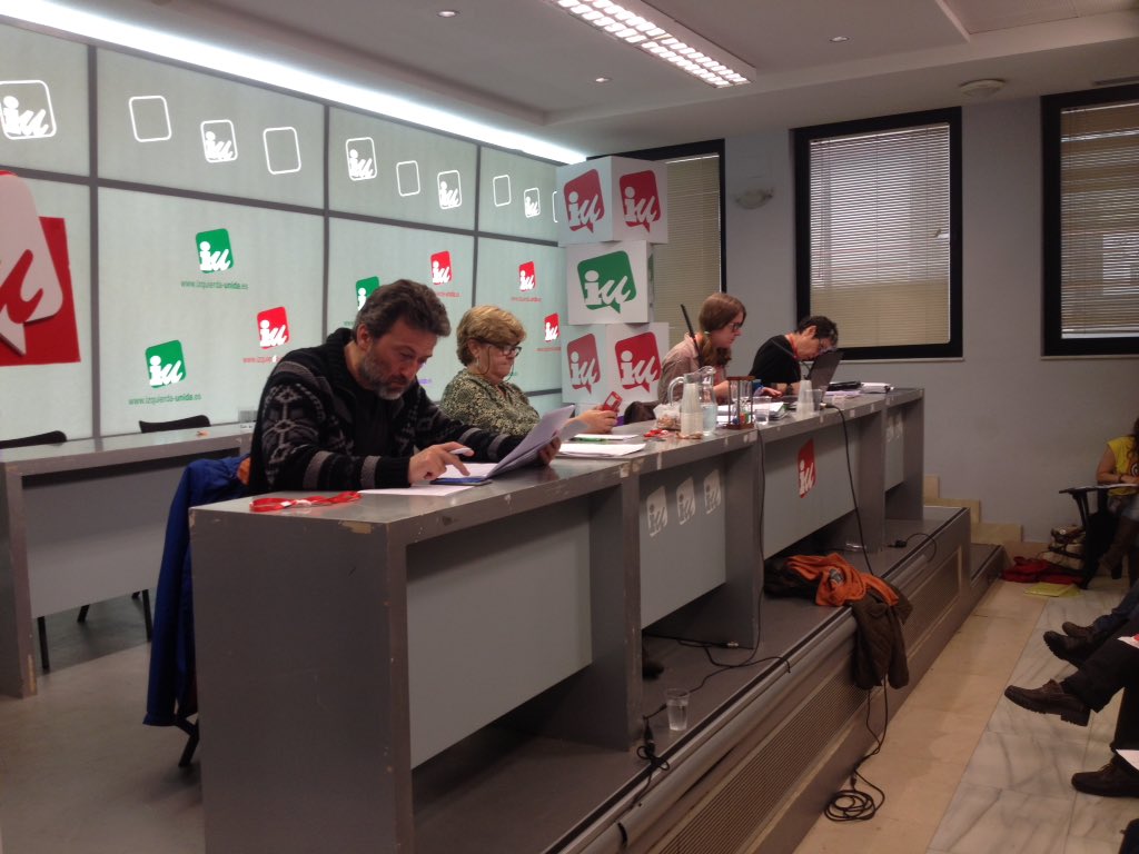 IUMadridCiudad's tweet photo. Fase @IU_Madrid de la Asamblea Federal de @iunida Balance de gestión.Votos SÍ:15,NO:81Abstención:41 #madridiufederal https://t.co/2AItxCmBko