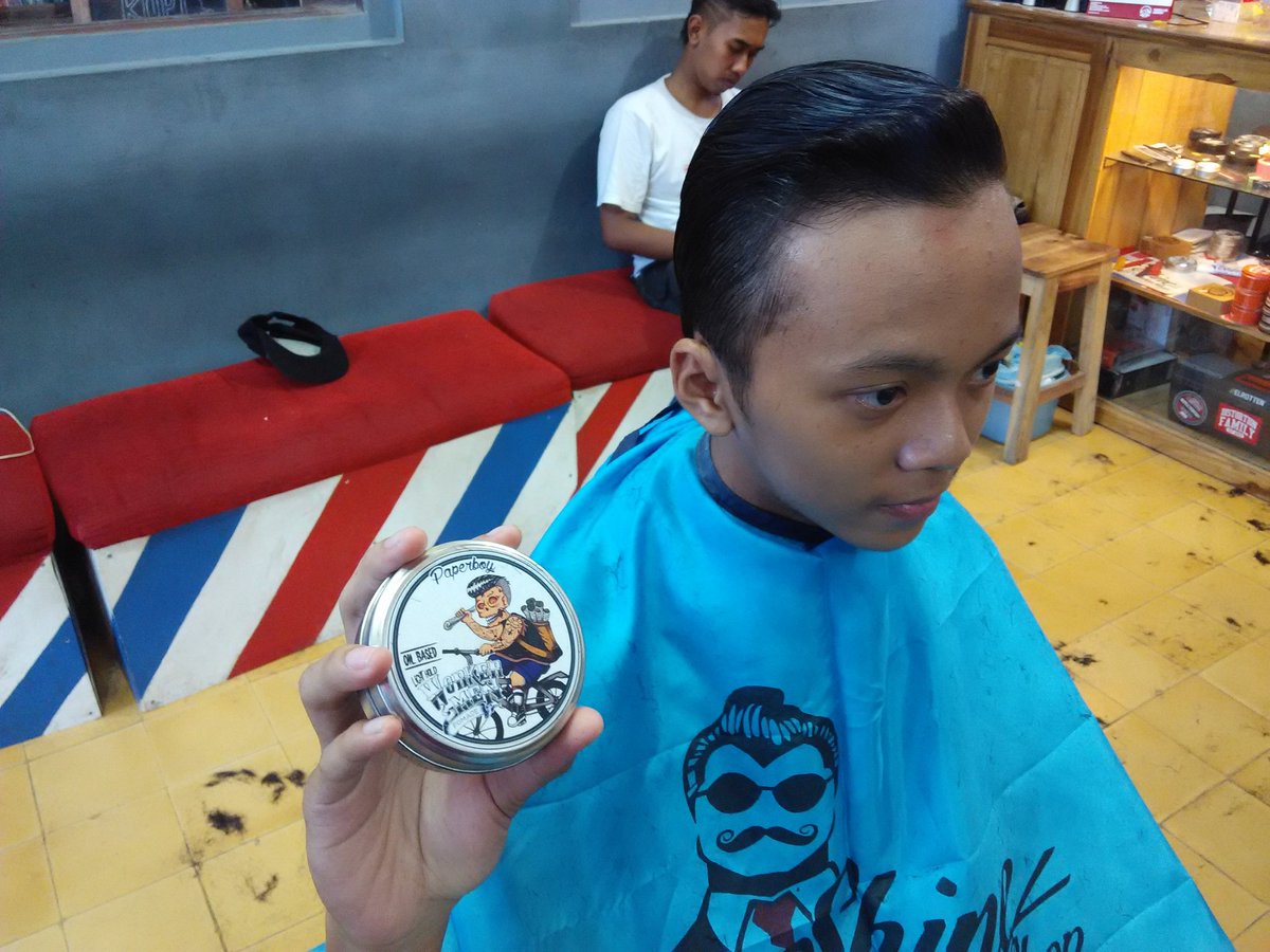 executive contour using paperboy # pomadeindonesia
# executivecontour # pomade