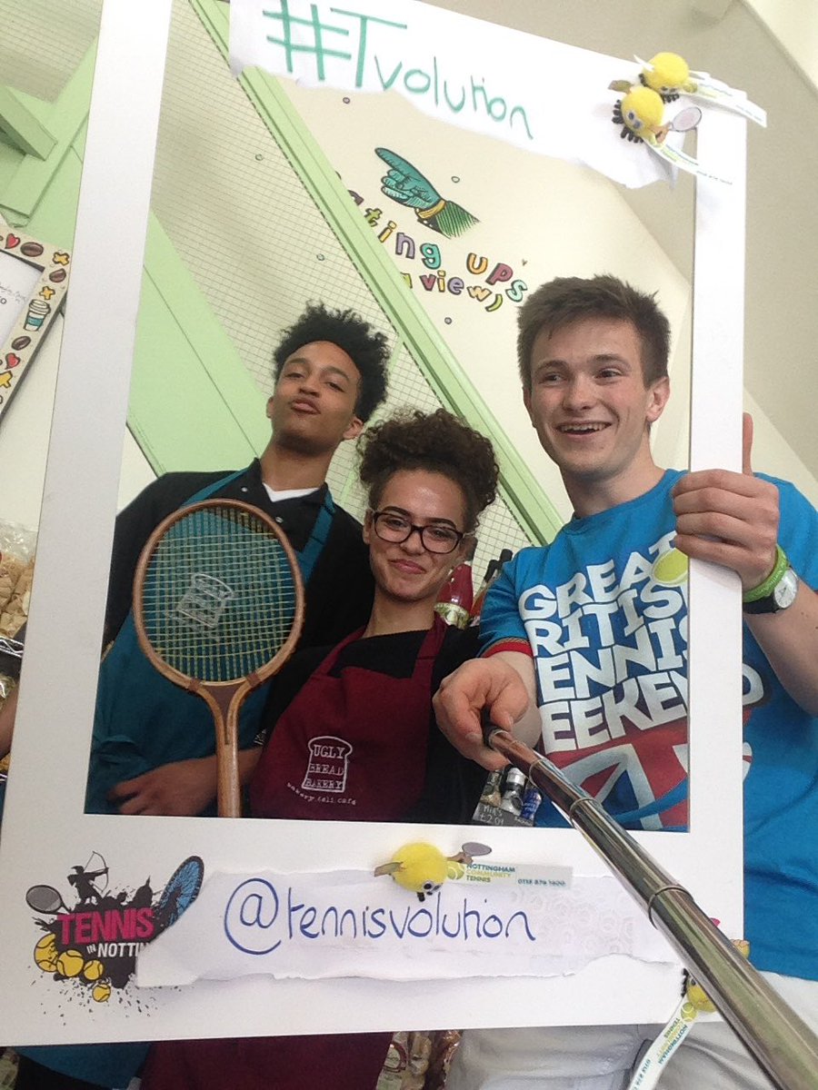 tennisvolution's tweet photo. @UglyBreadBakery @TennisInNotts @NottinghamTIC + he forgot the photos! #muppet #tennis4all #Tvolutionselfiechallenge https://t.co/b9KQa7vgc2