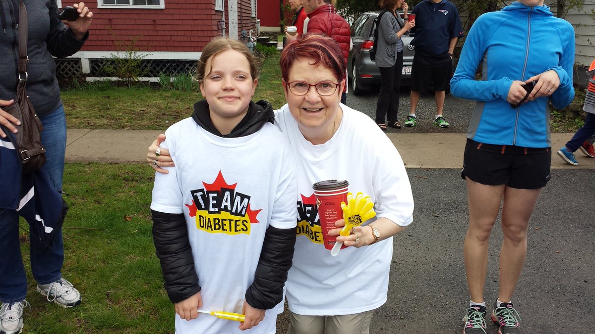 Run_Jerri's tweet image. The half and full marathoners are off! Best of luck! @TeamDiabetesCDA @FtonMarathon #TeamDiabetes