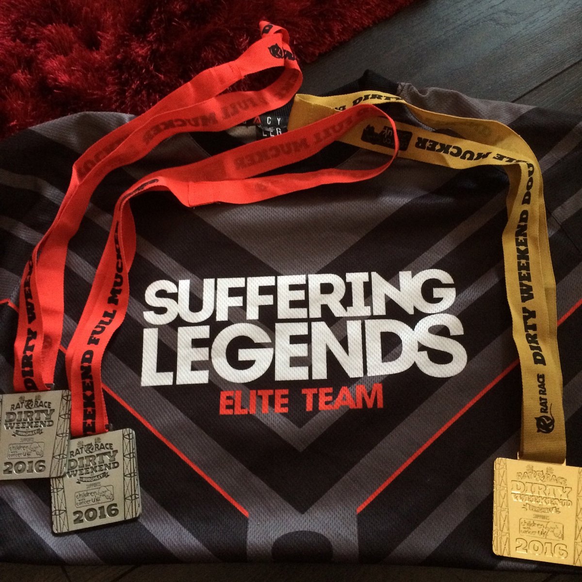 RunFurnoRun's tweet photo. Great fun @RatRaceHQ dirty weekend #40miles 400 obstacles smashed with an awesome team @SufferingRace #legendsElite https://t.co/8njL4jTNCi
