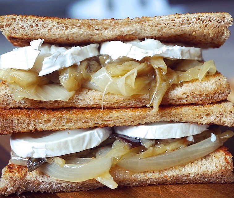 ¡FELIZ SUNDAY SANDWICH! Ya tocaba!!! Jajaja Sandwich Vegetal---> ves al link (andreavicens.com/sandwich-veget…) #sandwich