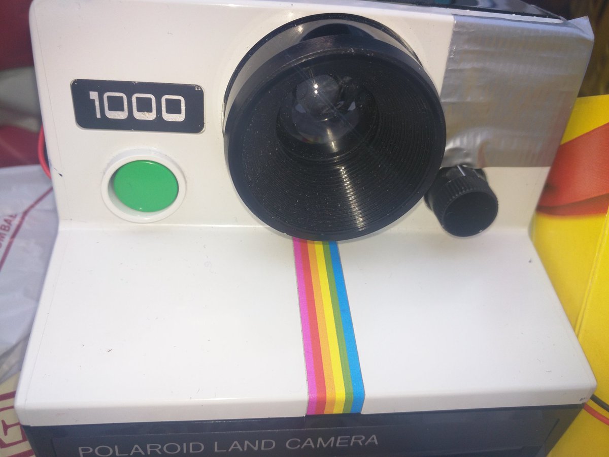 Fliberdigibek's tweet image. Classic camera fit for space trip @e3SpaceProgram #spaceballoonlive #hermes2