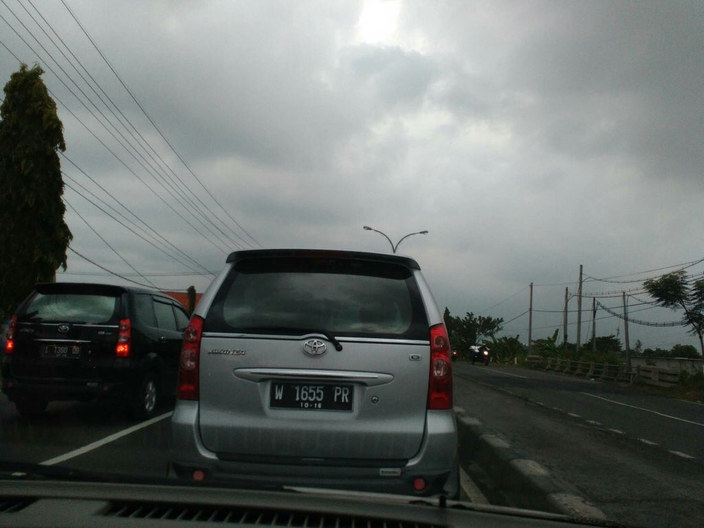 NET. Waze tweet media