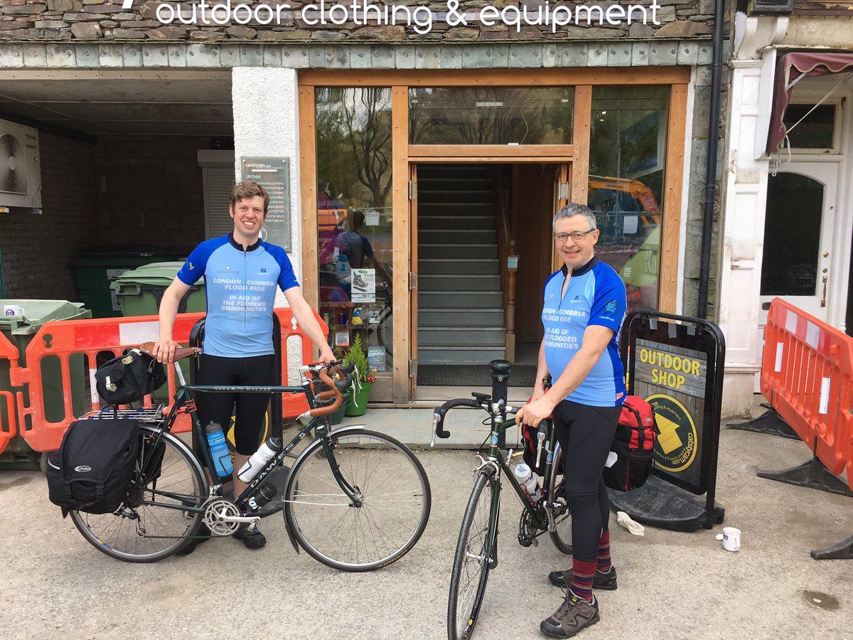 Catstycam's tweet photo. Great to meet Bob &amp; Bryn from @UpToOurNecks cycling from London to Cumbria raising funds for flood recovery. Cheers! https://t.co/6Ana22jdTM