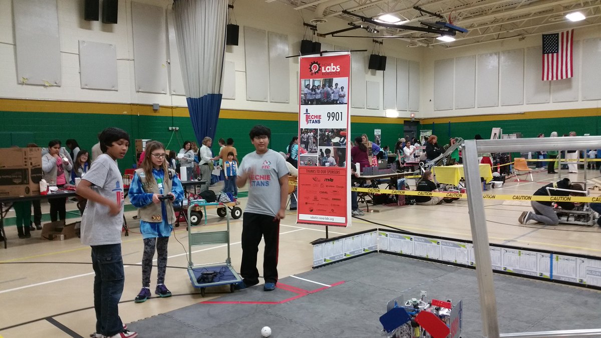 Play ball with bots <a href="/GSCNC/">Girl Scouts Nation's Capital</a> Maker Day! <a href="/VADCFLL/">VA-DC FLL</a>  FRC 5549,2186,116, FTC 9901,8702, <a href="/FIRSTweets/">FIRST</a> #STEMinaction