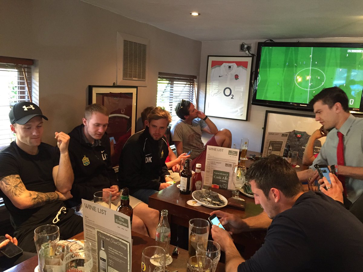 Skew Bridge celebrating winning the league