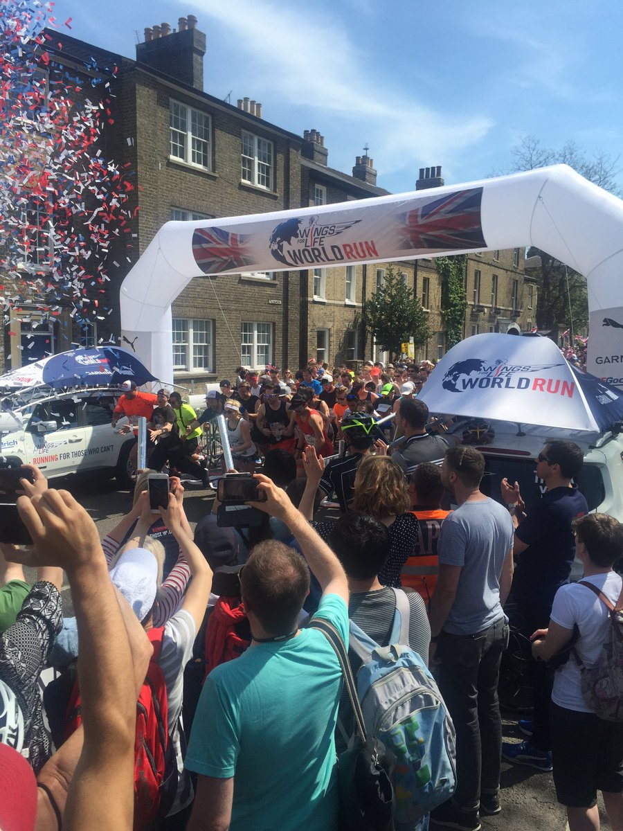 hurlz1984's tweet image. @Jeep_UK ready to go for the Wings for Life #WorldRun @gee_atherton in the chasing pack @ChorusTweets